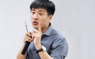 张雪峰在绝地求生中的表现如何？
