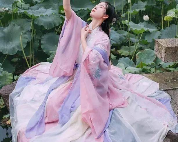 天谕手游秋月玉兔减负攻略怎么玩？乐赏活动减负方法有哪些？-第2张图片-百团游戏