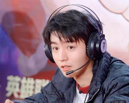 王俊凯在英雄联盟中使用过哪些角色？-第3张图片-百团游戏