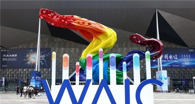 真实作业场景+具身智能能力！云深处科技闪耀 WAIC2025-第2张图片-百团游戏