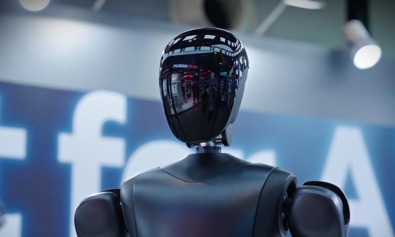 Robot for AI，动易科技携两款人形机器人及摆线关节模组系列产品亮相 WAIC 2025-第4张图片-百团游戏