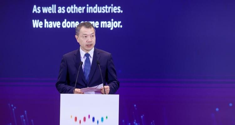 当 AI 与数学在上海相遇：2025 WAIC背后的智慧革命-第1张图片-百团游戏